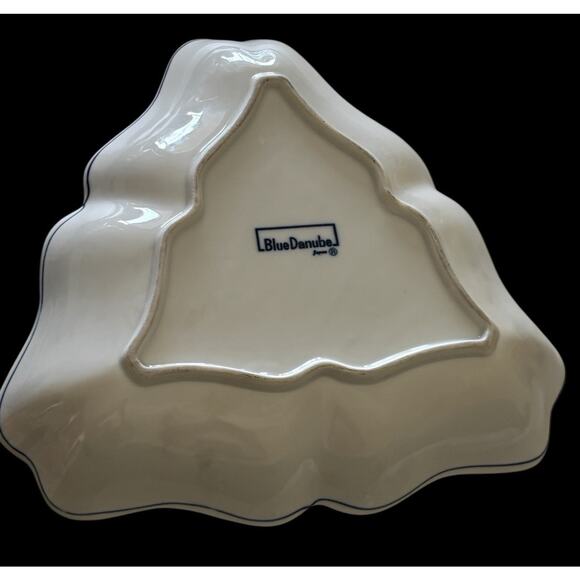 Blue Danube Blue White Onion Triangular Vegetable Bowl Vintage Floral 9" - Picture 3 of 7